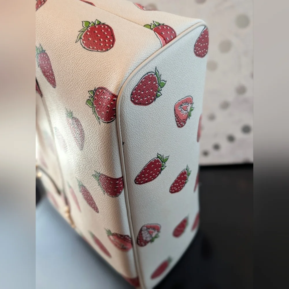 3pc Coach Beige Coated Canvas Strawberry Tote & Matching Wristlet/ Charm🍓 - Picture 11 of 16